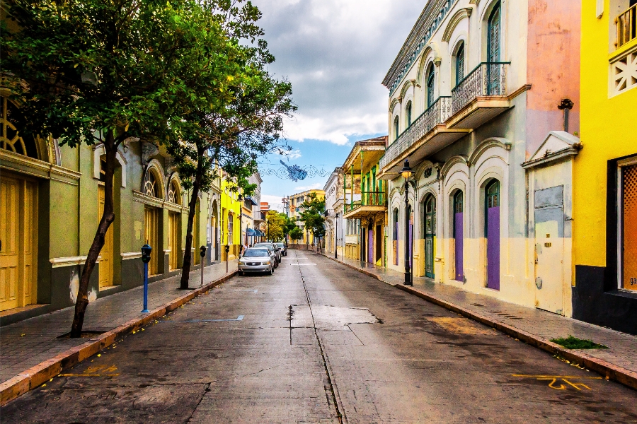A Guide to Exploring San Juan Neighbourhoods by Car
